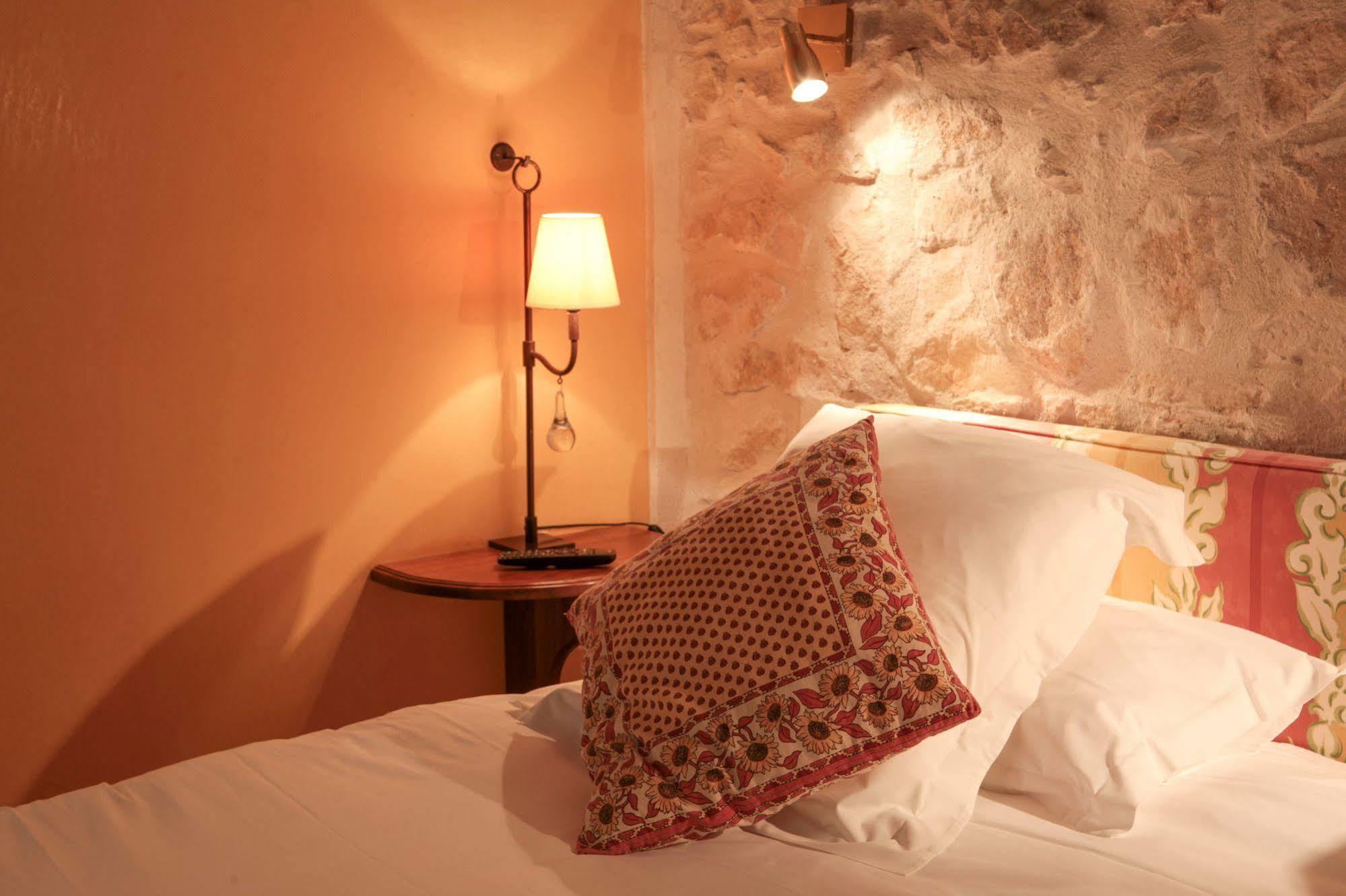 Auberge De Noves Domaine Du Deves Zewnętrze zdjęcie